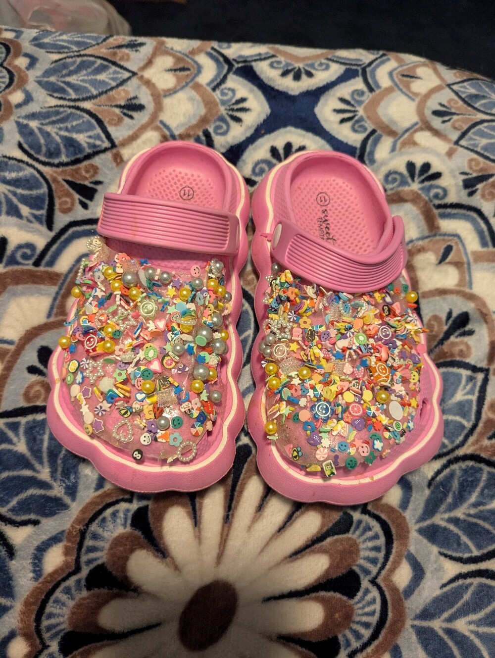 Kids Pink Embellished Slip-On Clogs